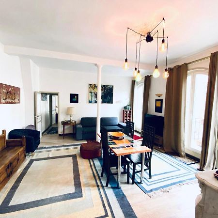 Romantic Apartment In Париж Екстер'єр фото