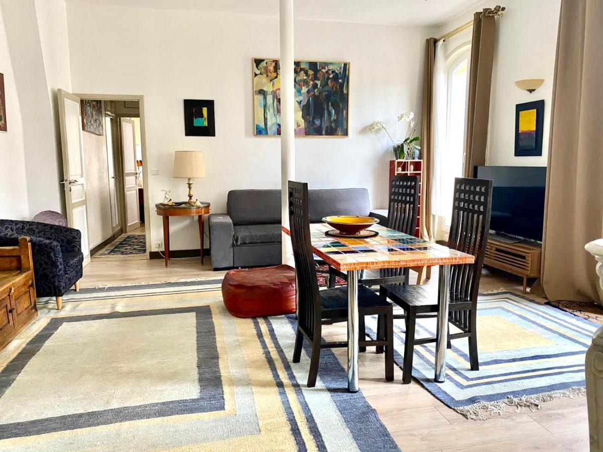 Romantic Apartment In Париж Екстер'єр фото